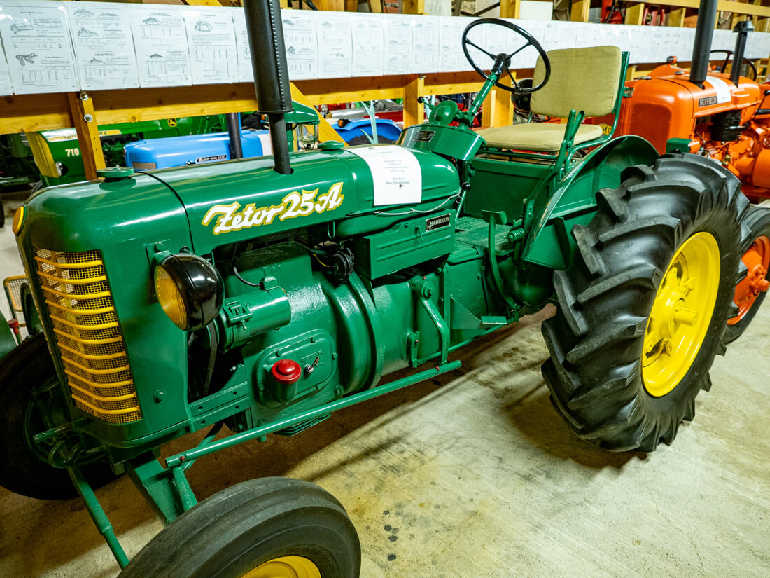 1956 Zetor 25A tšekkosslovakialainen traktori