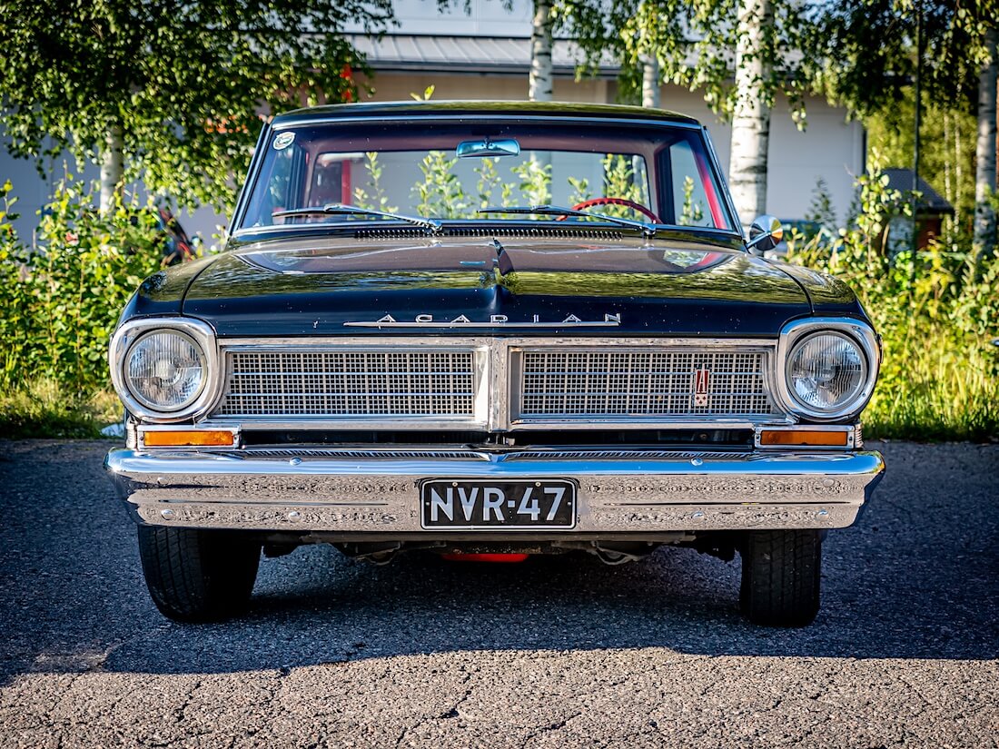 1963 Acadian Beaumont 2d Hardtop Sport Coupe 194cid R6 edestä