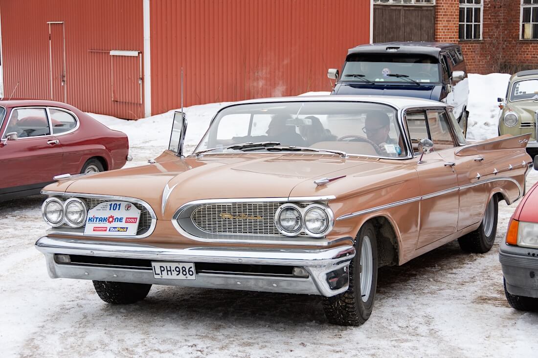 1959 Pontiac Starchief Vista 4d Hardtop